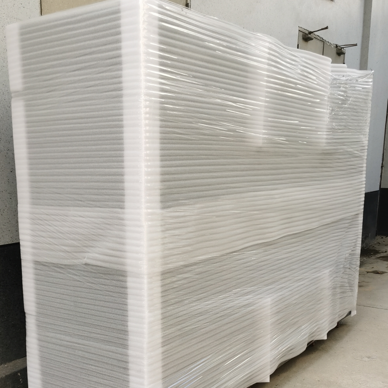 深圳市華宇現(xiàn)代科技有限公司向某博物館交付一批恒溫恒濕典藏柜！(圖2)